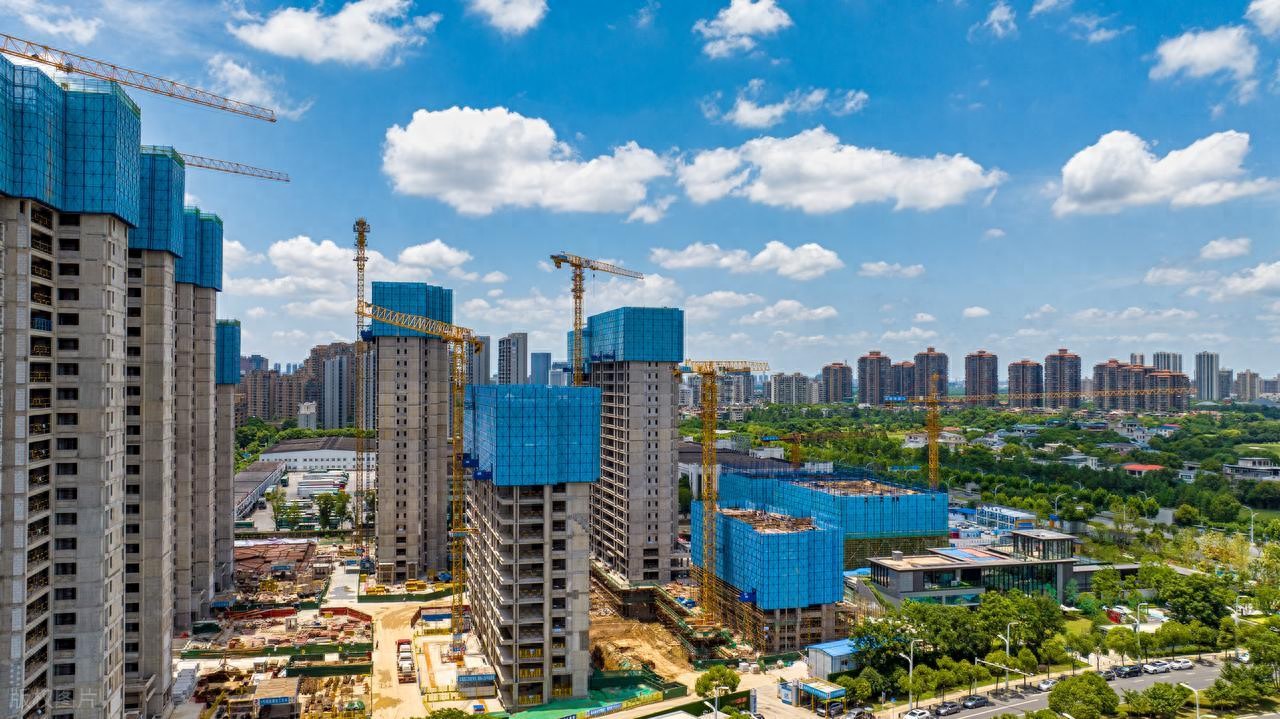 核心城市二手房房价走势冰火两重天_中国房地产价格走势图_2026年房地产市场政策托底结构分化品质制胜