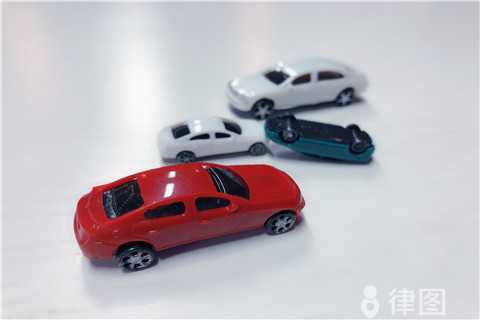 小交通事故对方拖廷不处理怎么办？