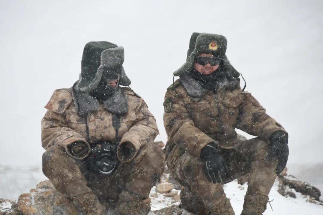 文职人员福利待遇_解放军新闻传播中心职业发展_2026部队最新涨工资明细标准