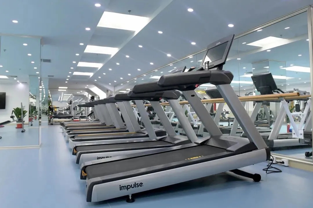 2026部队最新涨工资明细标准_解放军新闻传播中心职业发展_文职人员福利待遇