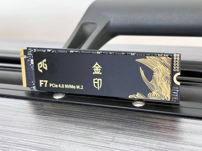 国产与进口SSD对比_星网固态硬盘品牌实力排名_国产闪存颗粒