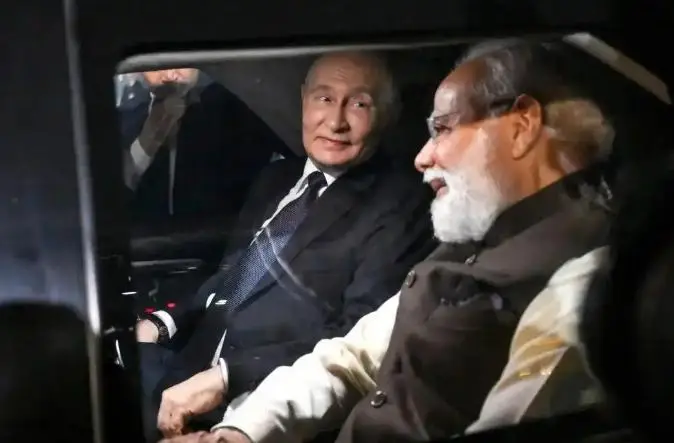 卢布贬值并未严重影响中哈贸易_北西伯利亚铁路项目搁置_普京印度访问