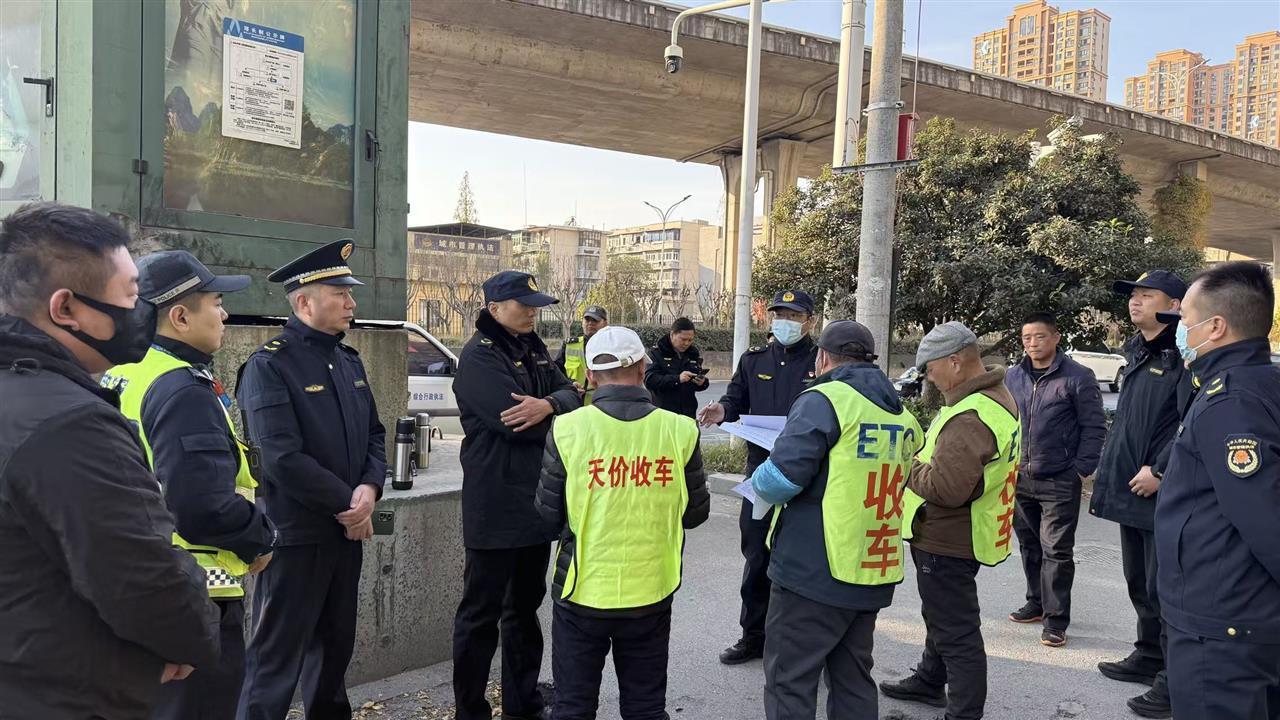 武汉市二手车市场规范行动_河北二手车市场有哪些_武汉市二手车占道经营整治